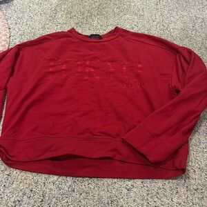 Red crew neck embroidered Tokyo xoxo